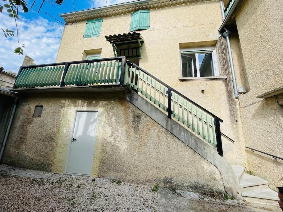 Chez Leo I - Appartement T2 Proche Tricastin Bollène Kültér fotó