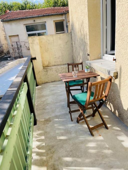 Chez Leo I - Appartement T2 Proche Tricastin Bollène Kültér fotó